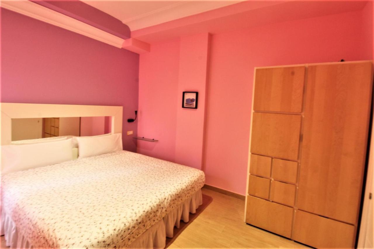 Hostal Arco Iris Madrid Luaran gambar