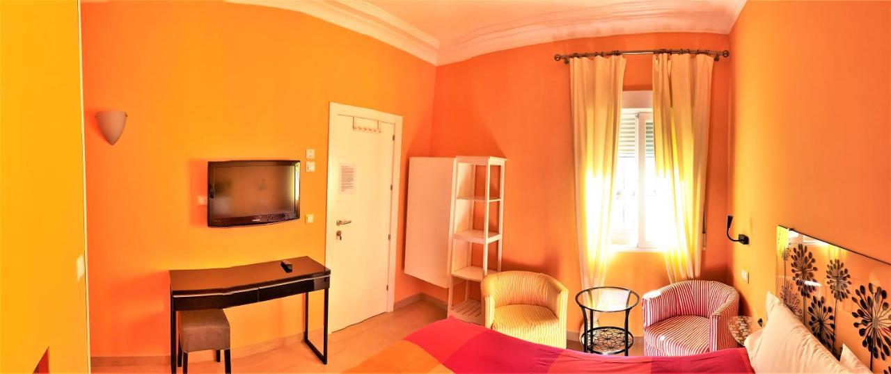 Hostal Arco Iris Madrid Luaran gambar