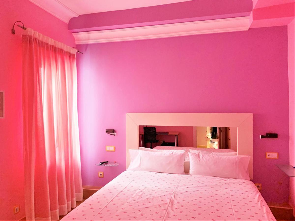 Hostal Arco Iris Madrid Luaran gambar