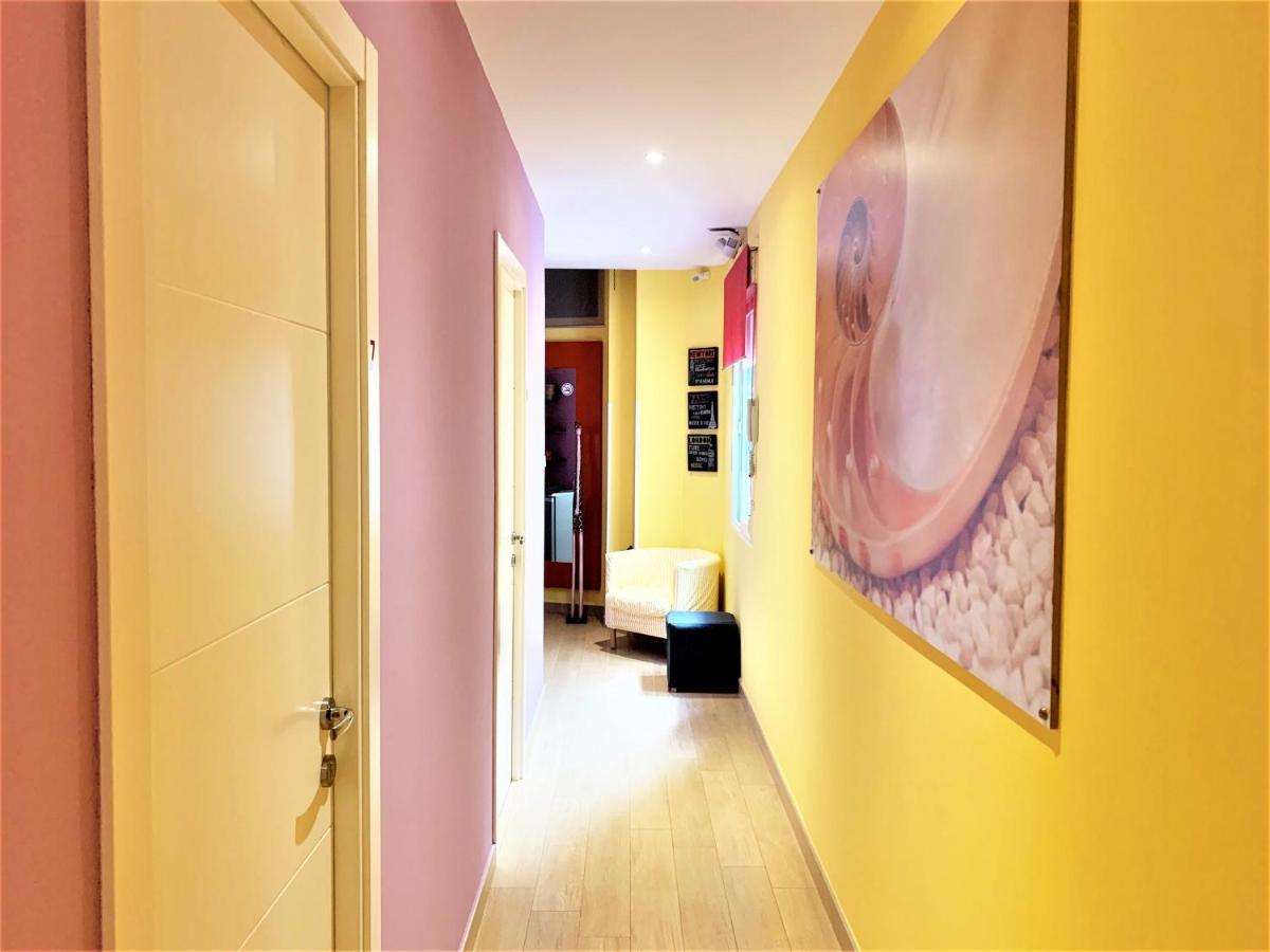 Hostal Arco Iris Madrid Luaran gambar