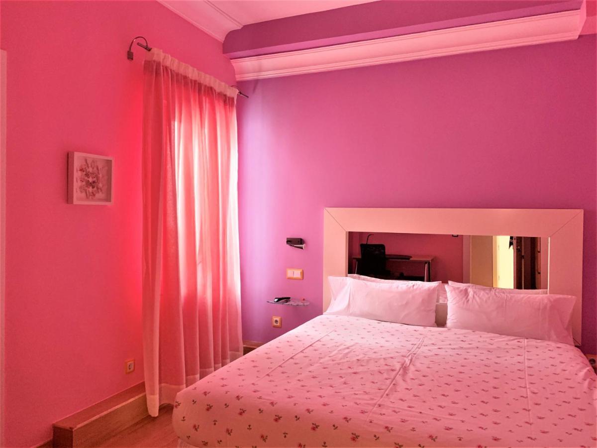 Hostal Arco Iris Madrid Luaran gambar